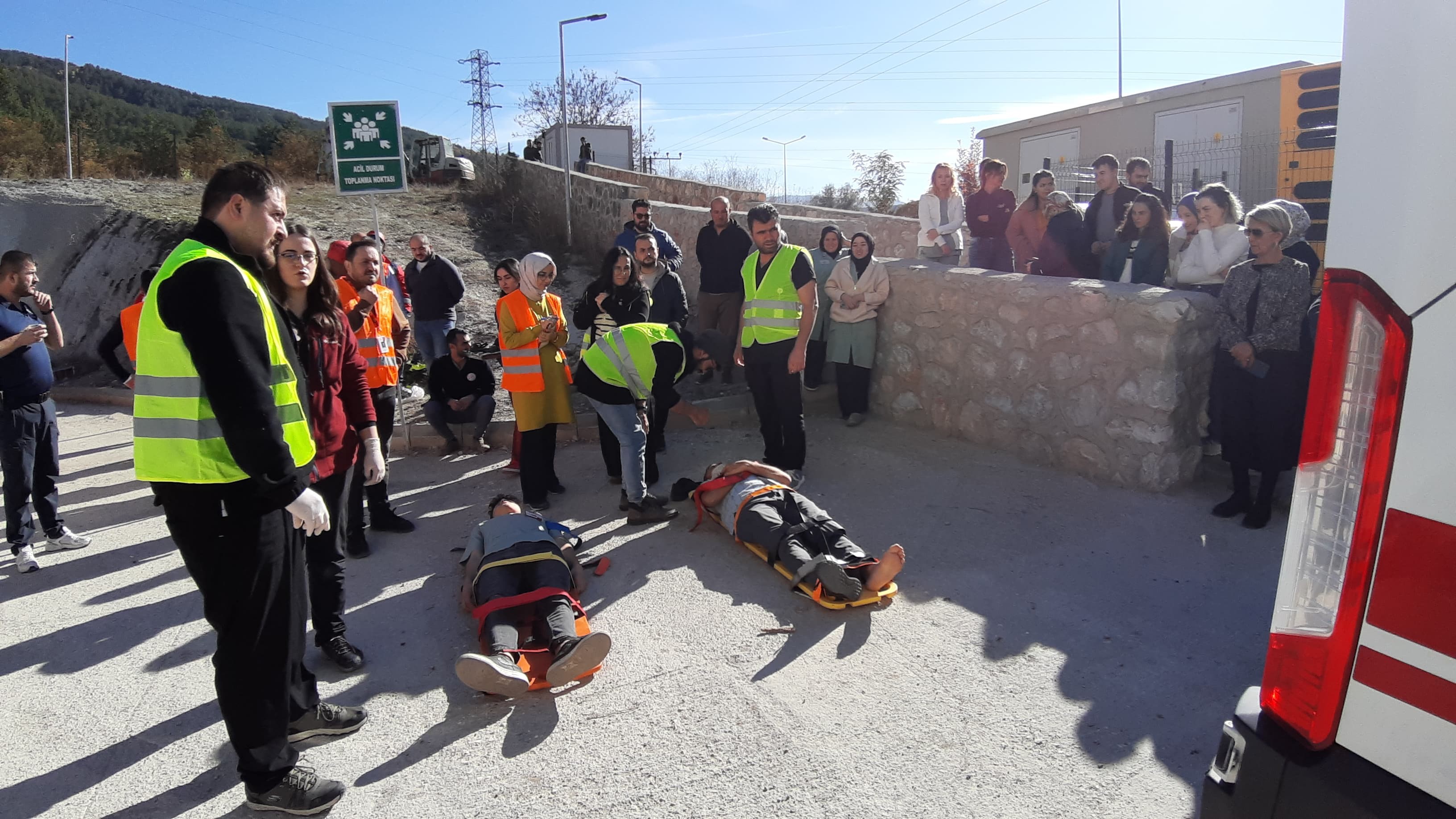 Mudurnu Devlet Hastanesi'nde Deprem Ve Yangın Tatbikatı (4)