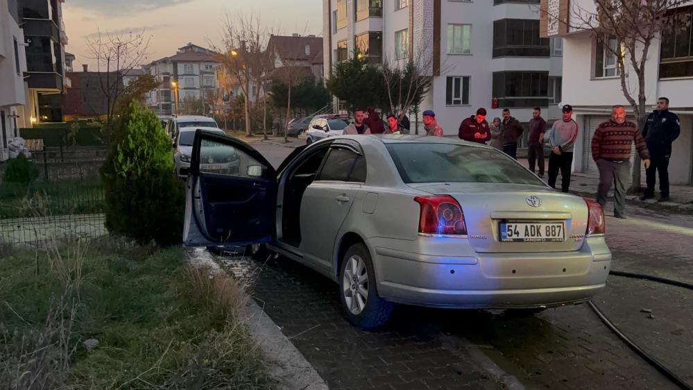 Park Halindeki Otomobilde Yangın Çıktı6