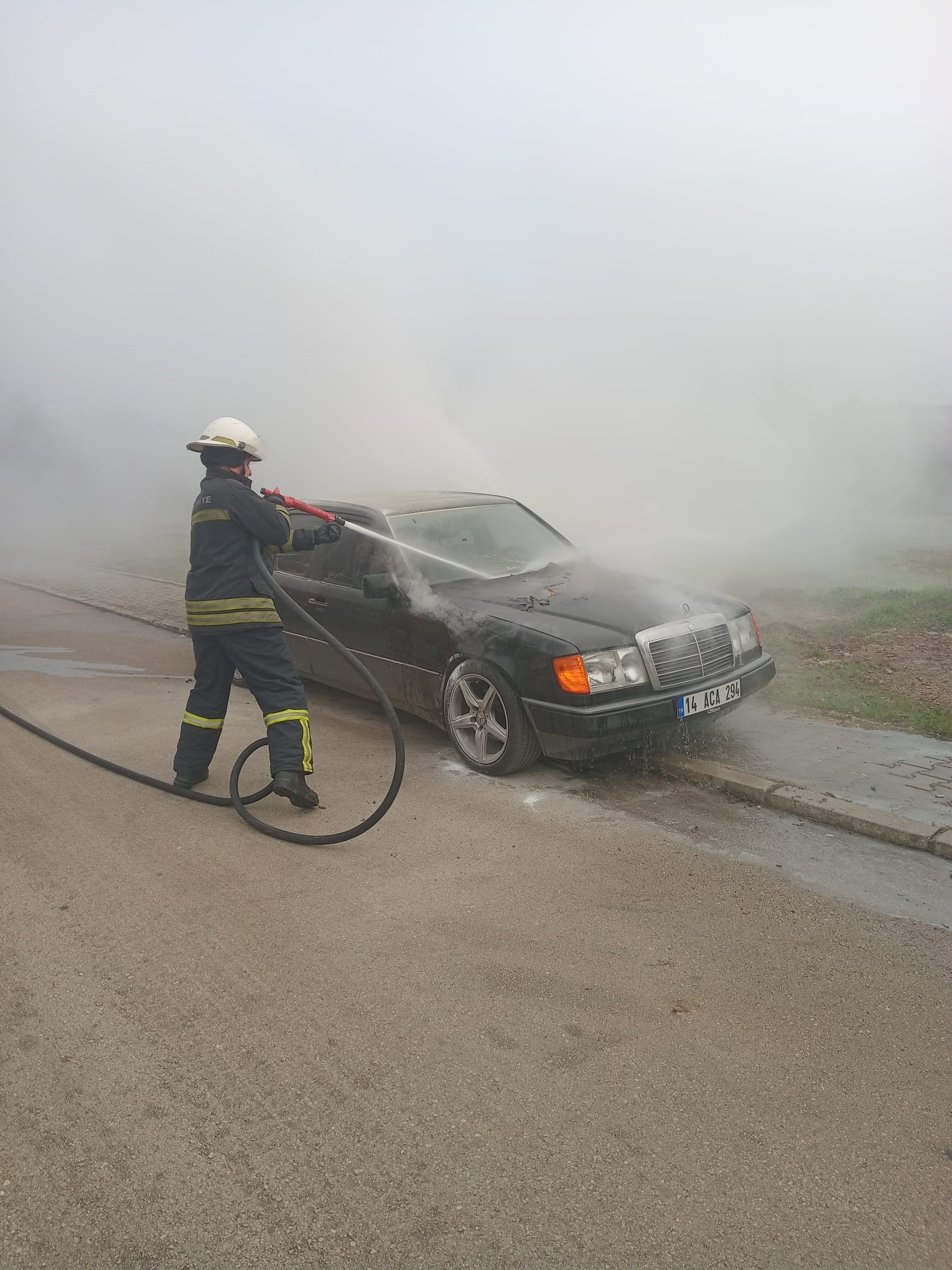 Seyir Halindeki Otomobilde Yangın (2)