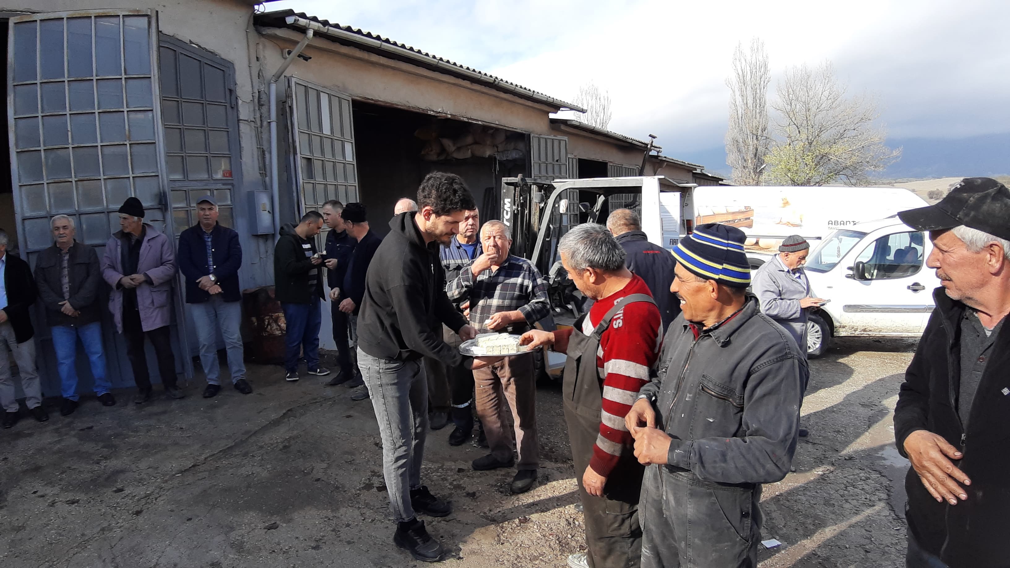 Üreticilere Özel Indirim Yaptılar Vatandaş Akın Etti (5)