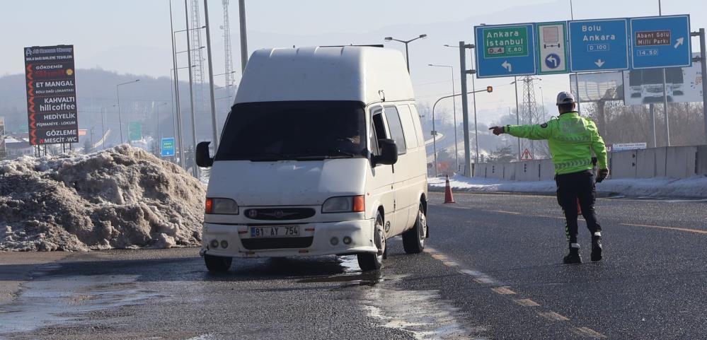 Bolu Dağı Geçişinde Kış Lastiği Denetimi7