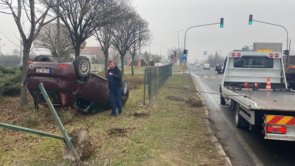 Otomobil Takla Attı, Burunları Bile Kanamadı6