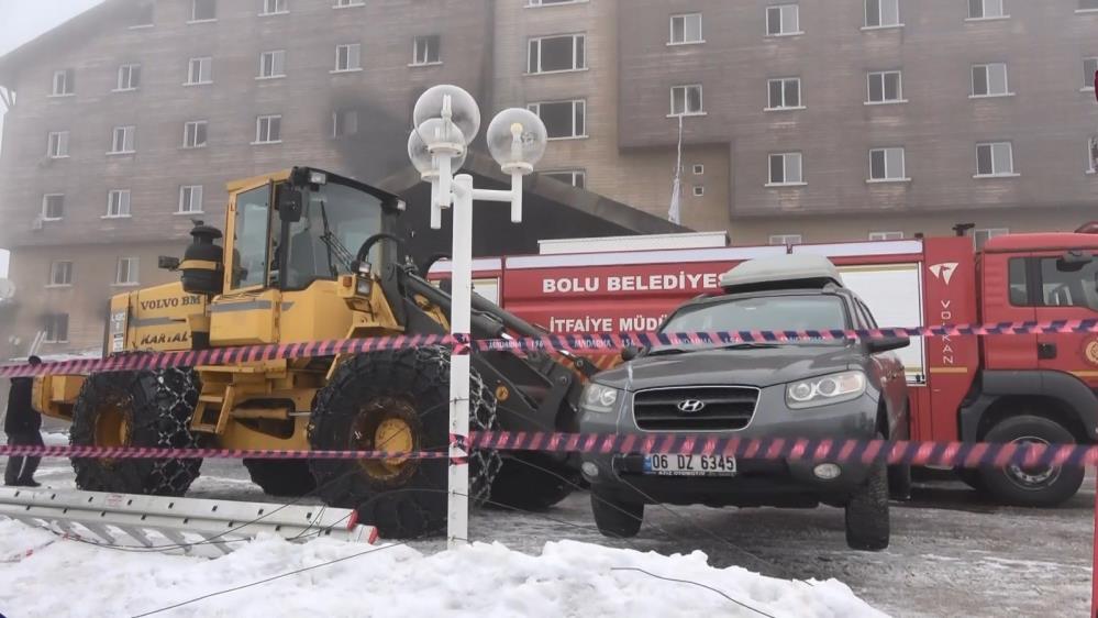 Grand Kartal Otel'de Park Halindeki Araçlar Kaldırılıyor3