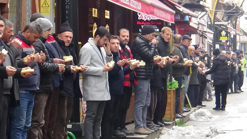 7 Asırdır Her Cuma Esnaf Duası Ediyorlar3