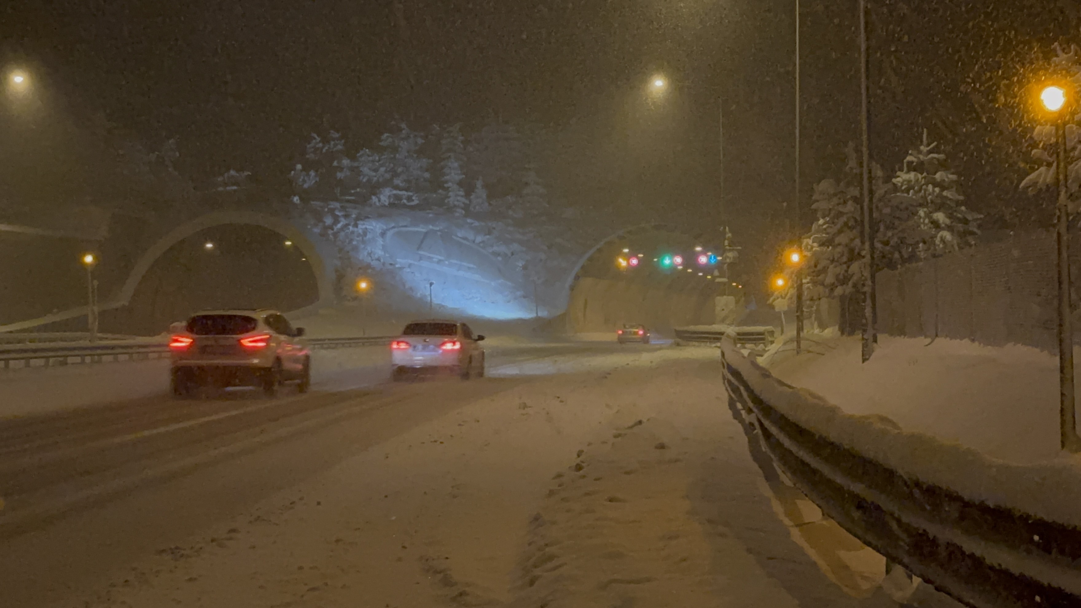 Tem’in Bolu Dağı Tüneli Geçişinde Kar Etkisini Azalttı (2)