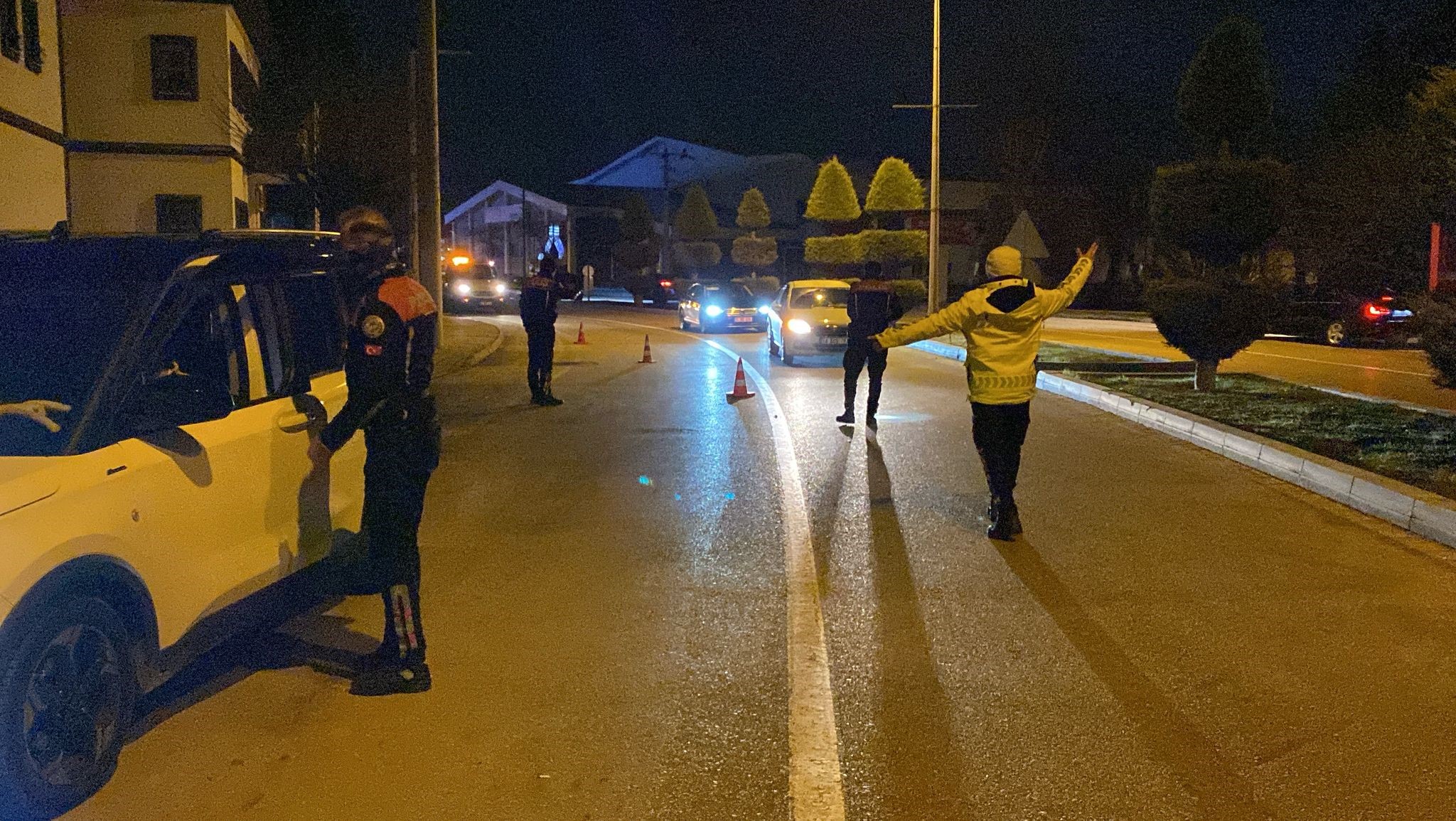 Bolu'da Trafik Denetimi Çok Sayıda Araç Kontrol Edildi (5)