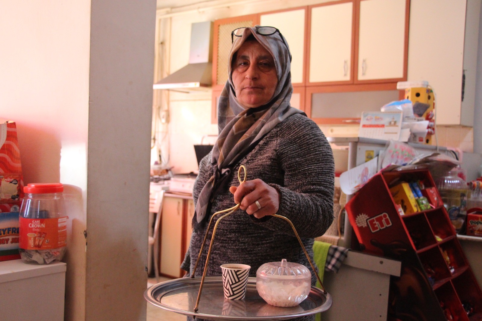 Emekçi Kadın 8 Yıldır Kahvehane Işleterek Geçimini Sağlıyor (5)