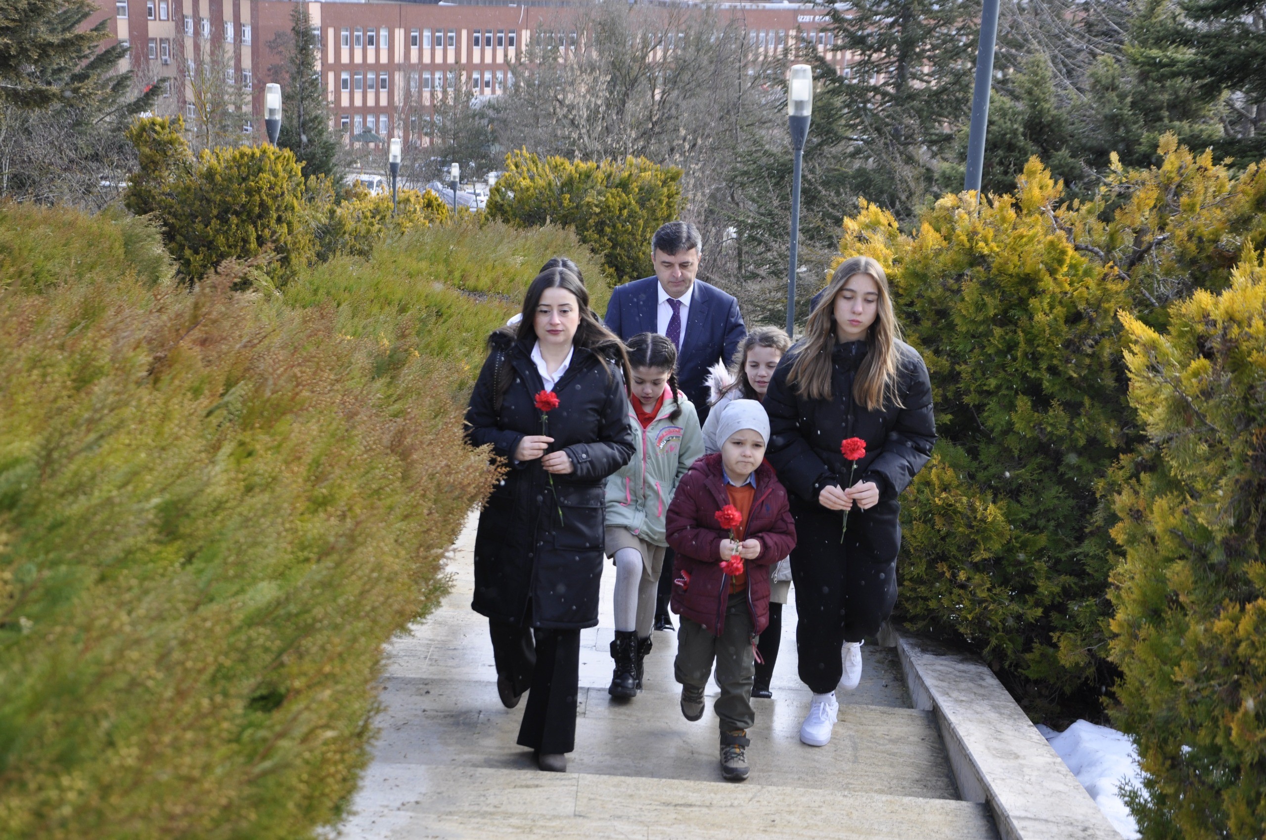 Vefatının 25'Nci Yılında Minikler Böyle Andı (2)