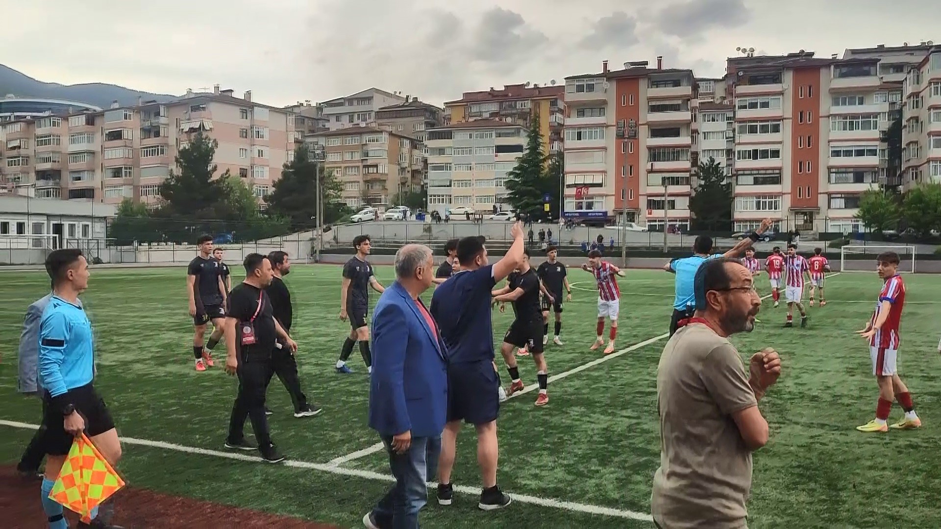 Kıbrıscıksporun Gol Sevinci Ortalığı Karıştırdı (2)