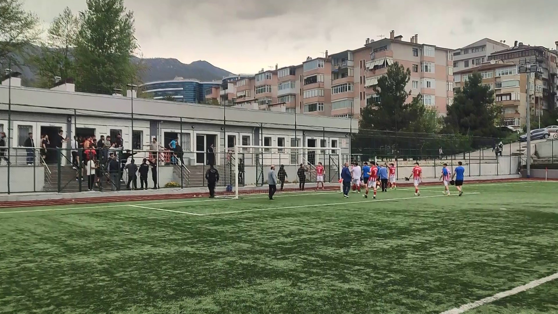 Kıbrıscıksporun Gol Sevinci Ortalığı Karıştırdı (3)