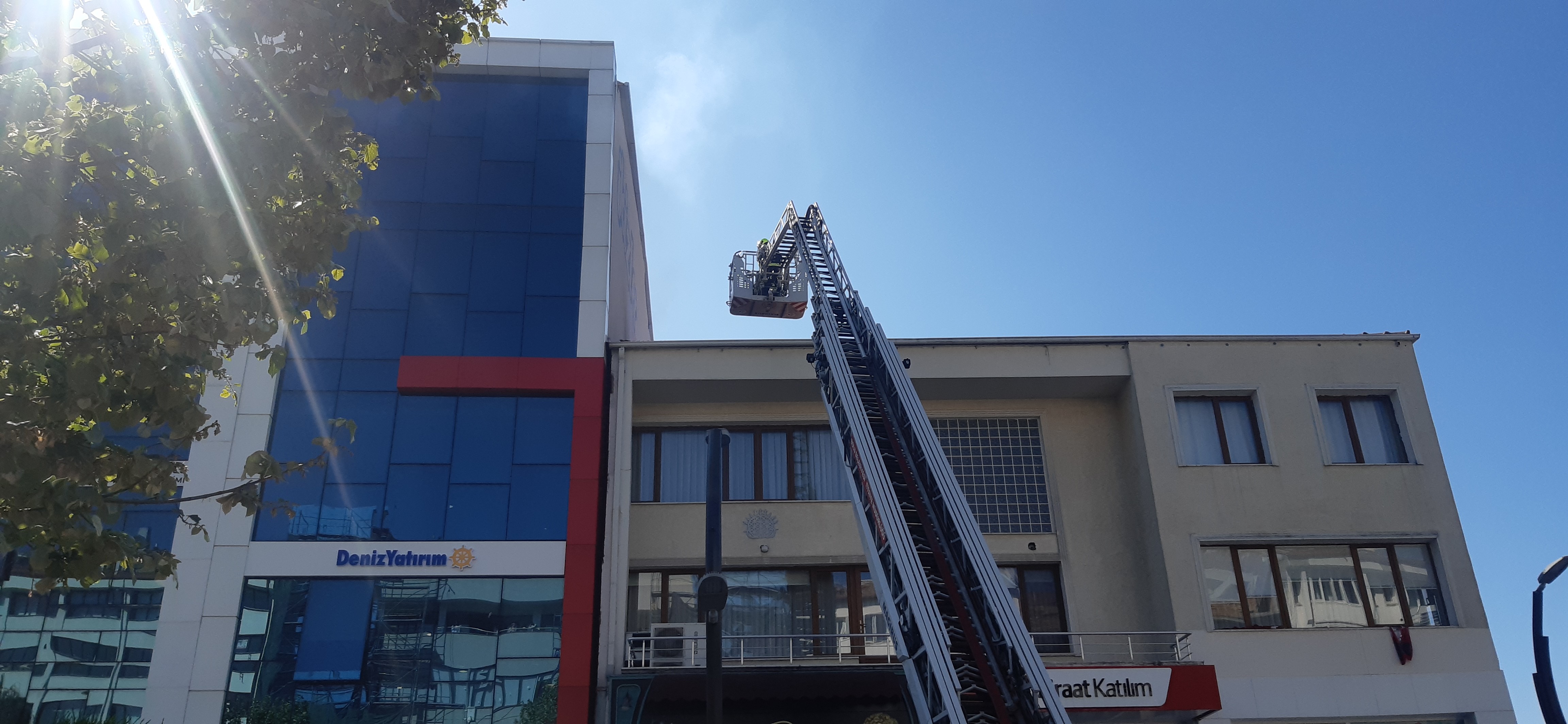Bolu'da Çatı Yangını (3)