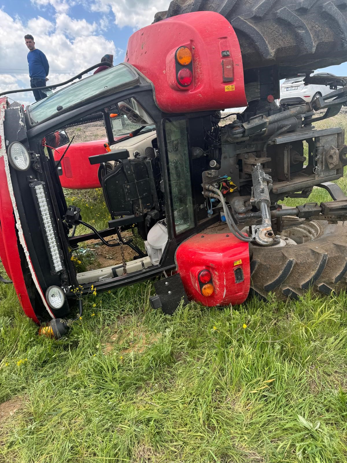 Bolu'da Traktör Takla Attı 1 Yaralı (2)