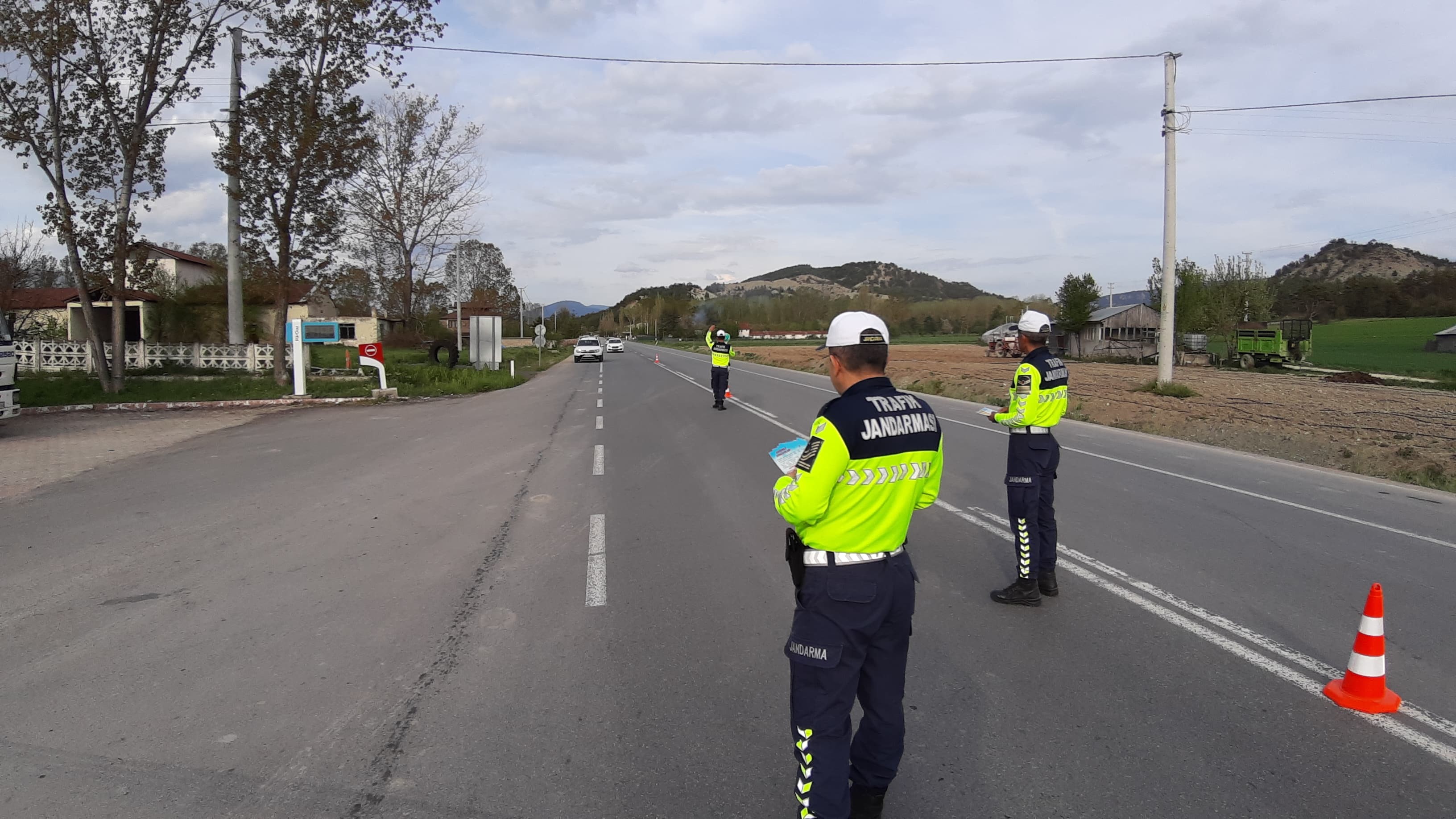 Jandarma Sürücülere Güvenli Yolculuğu Anlattı (4)
