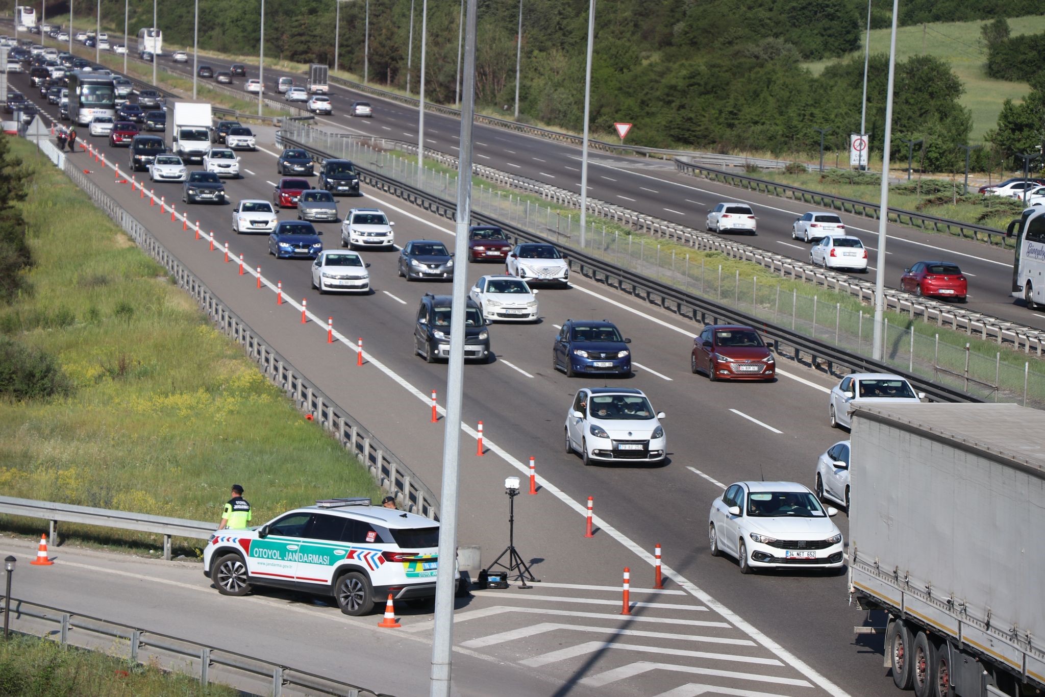 Bolu Geçişinde Yoğun Trafik (5)
