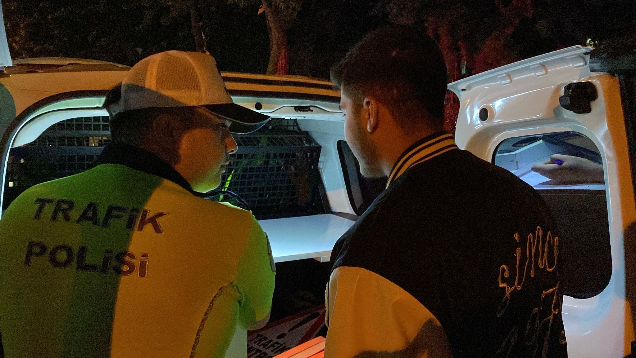 Bolu'da Polis, Çevreye Rahatsızlık Veren Sürücülere Göz Açtırmıyor (5)