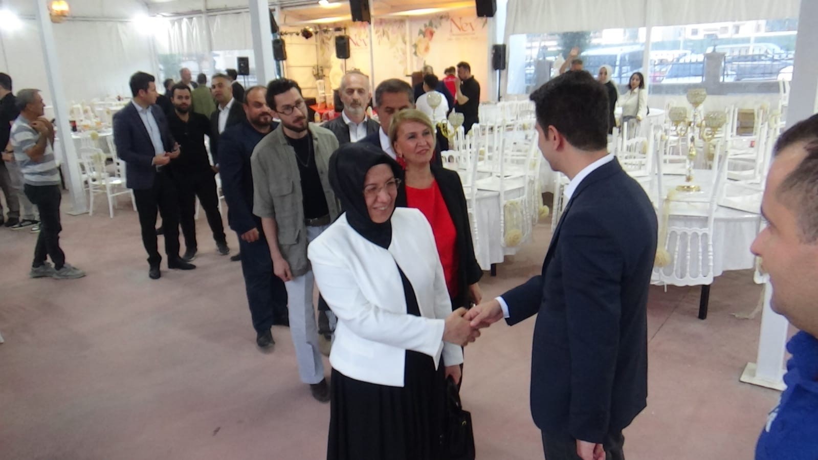 Mudurnu Kaymakamı Veda Yemeğinde Göz Yaşlarına Hakim Olamadı (6)