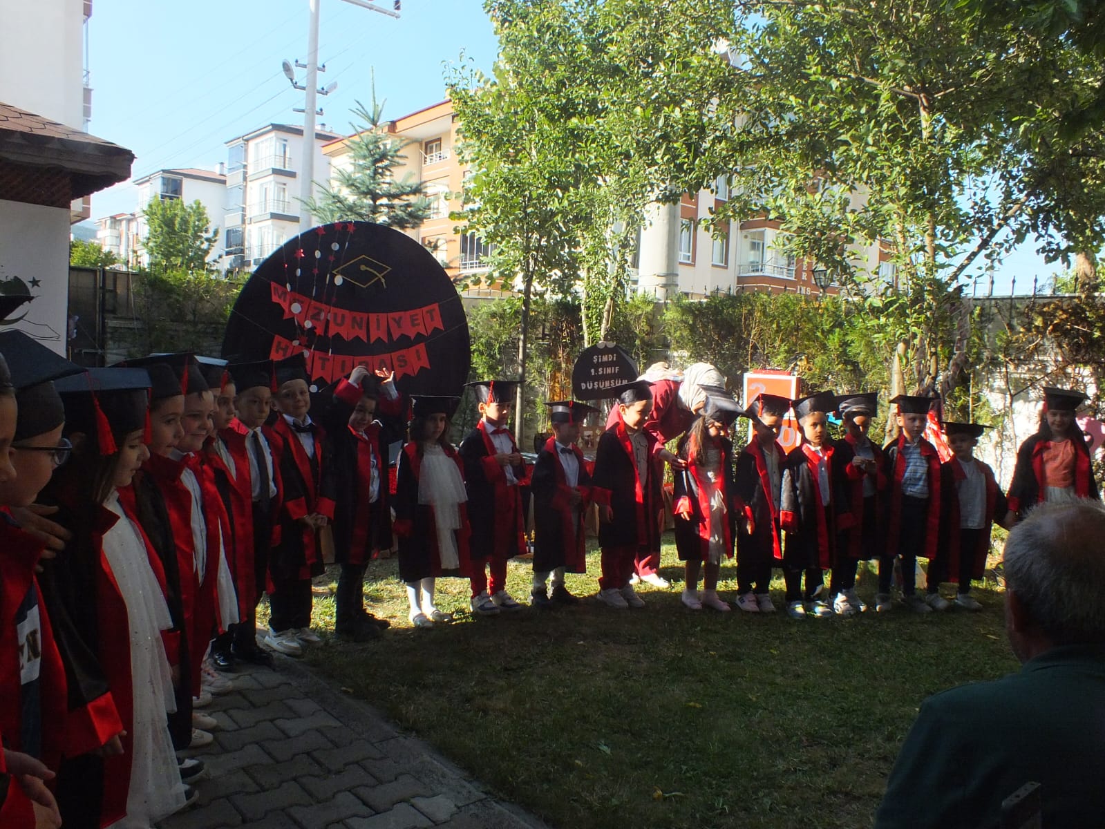 Yıl Sonu Gösterisi Renkli Görüntülere Sahne Oldu (1)