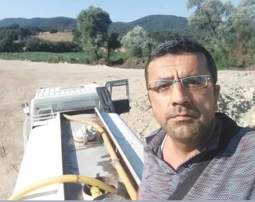 Bolu’nun Gönüllü Kahramanı Gözyaşlarıyla Son Yolculuğuna Uğurlandı (1)-1