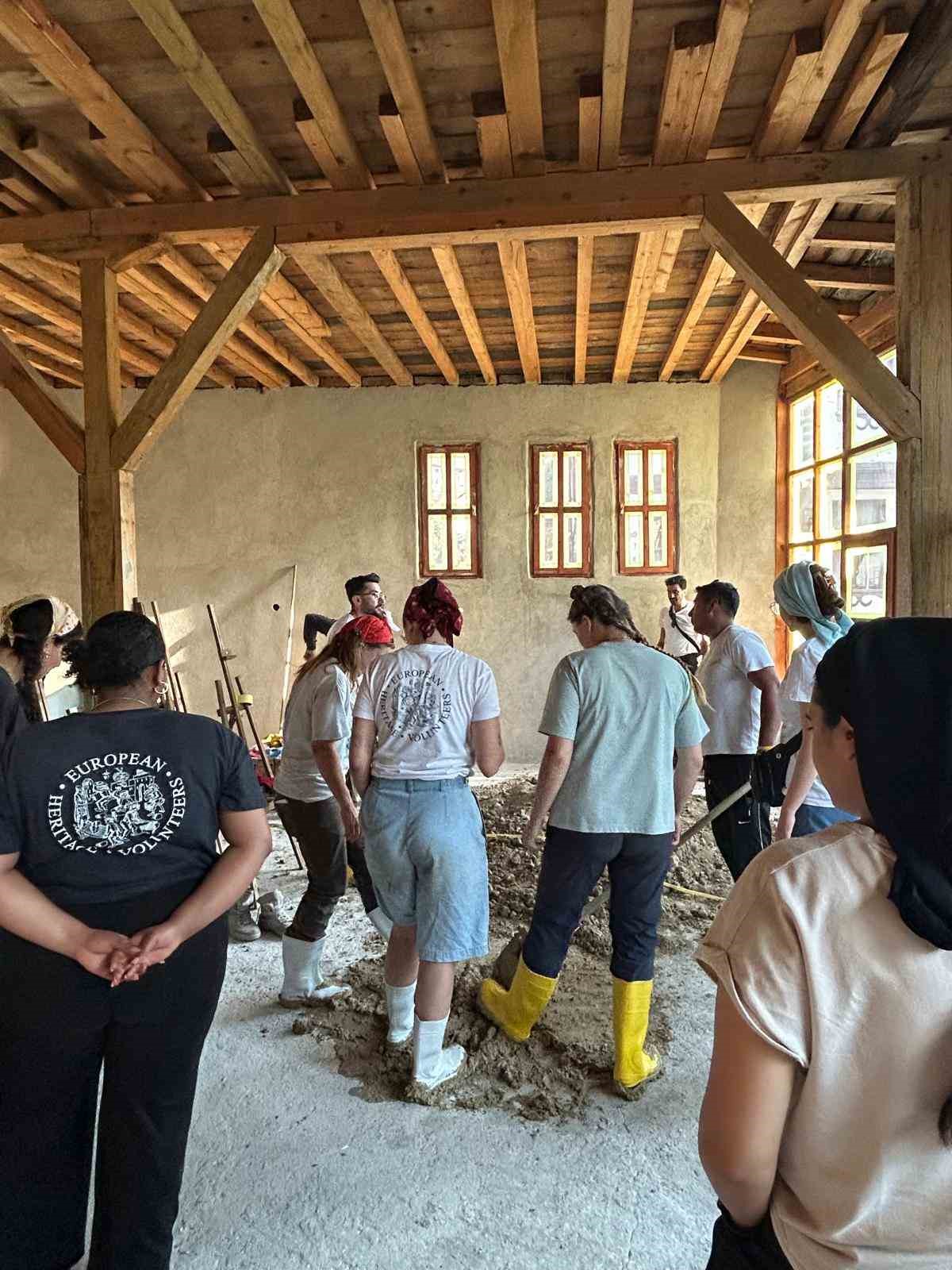 Avrupalı Gençlerden Mudurnu’da Tarihe Dokunuş (2)
