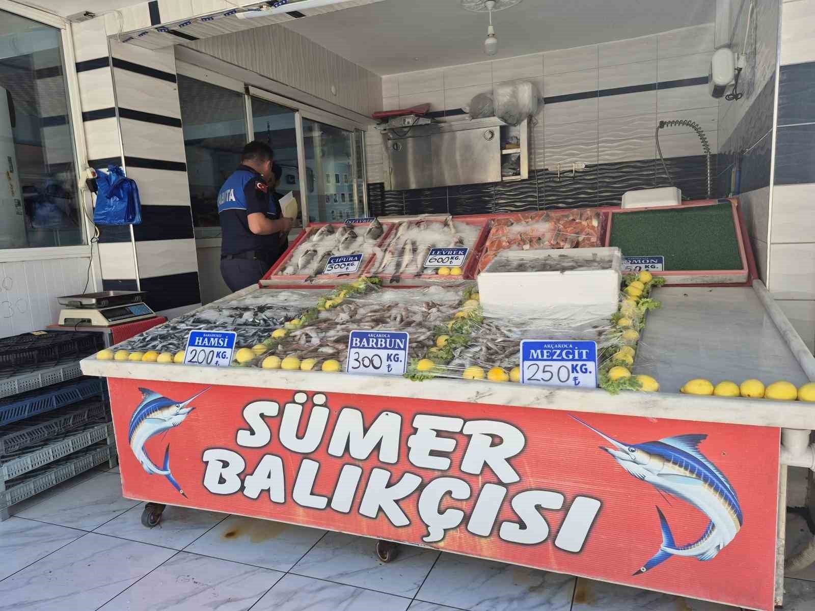 Bolu’da Zabıtadan Balık Tezgâhlarına Denetim (2)