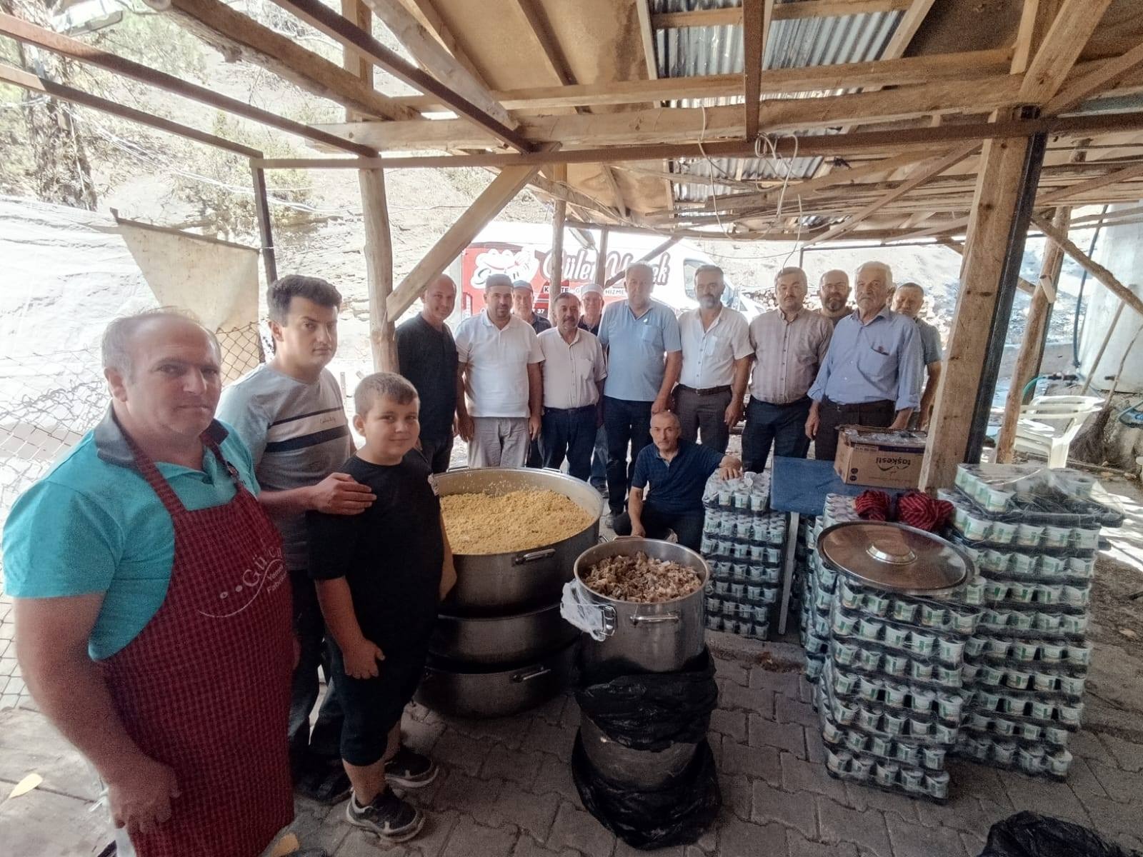 Karaaslan Veli̇ Hazretleri̇ Anildi (2)