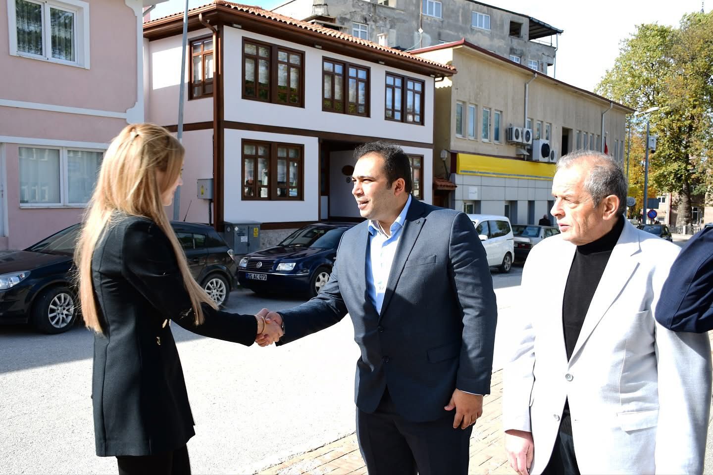 Fotoğraflarıyla Gündem Oldu Seben’de Kaymakamlık Yapmıştı Samsun'un 'Cindy Bebek' Kaymakamı Oldu (10)