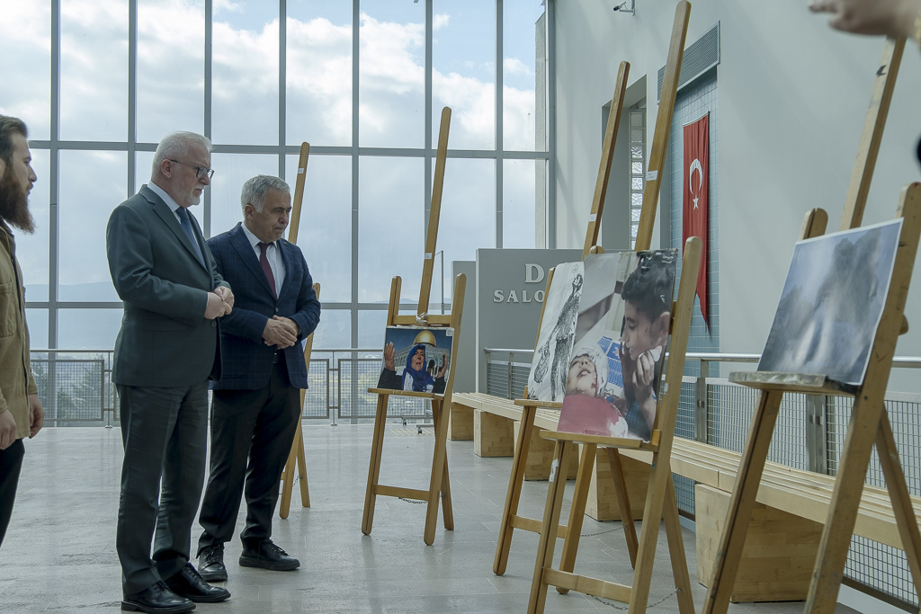 Gazze Soykirimi Boluda Sergi̇leni̇yor (4)