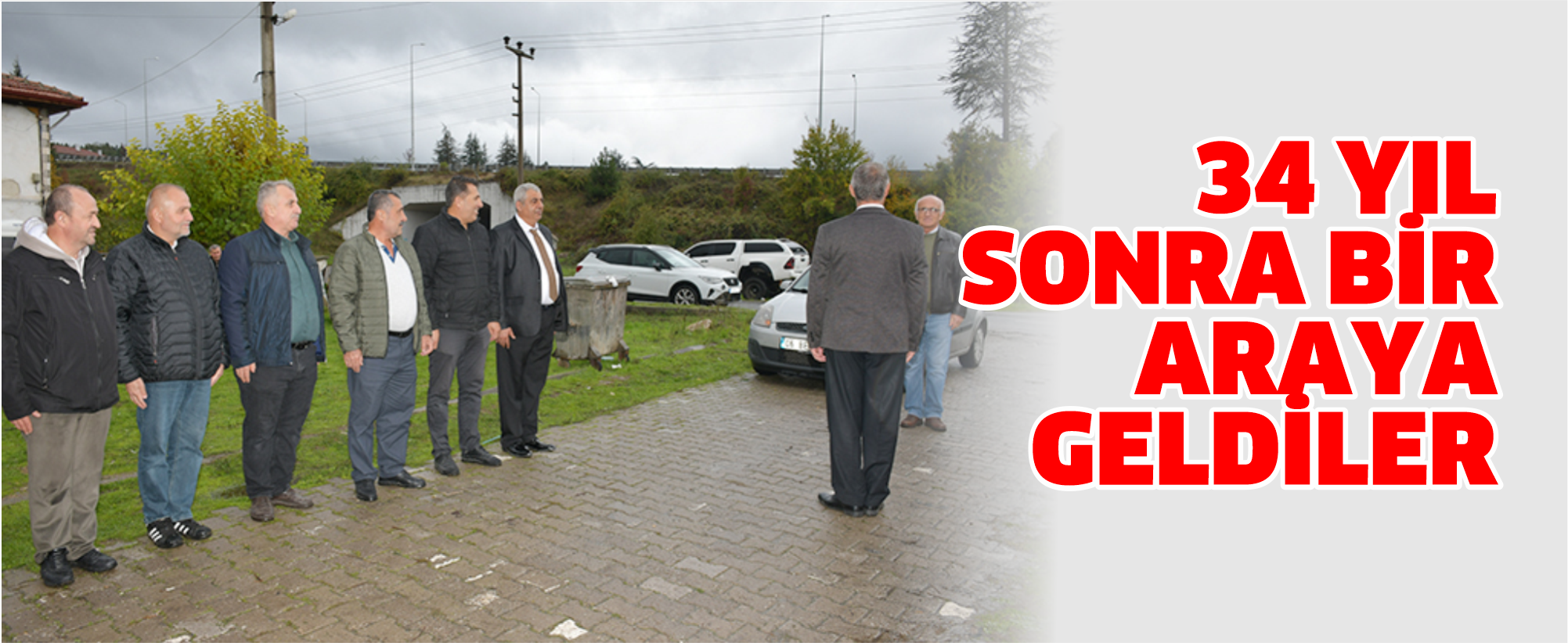 34 Yıllık önceki asker arkadaşları ile düğünlerinde bir araya geldiler