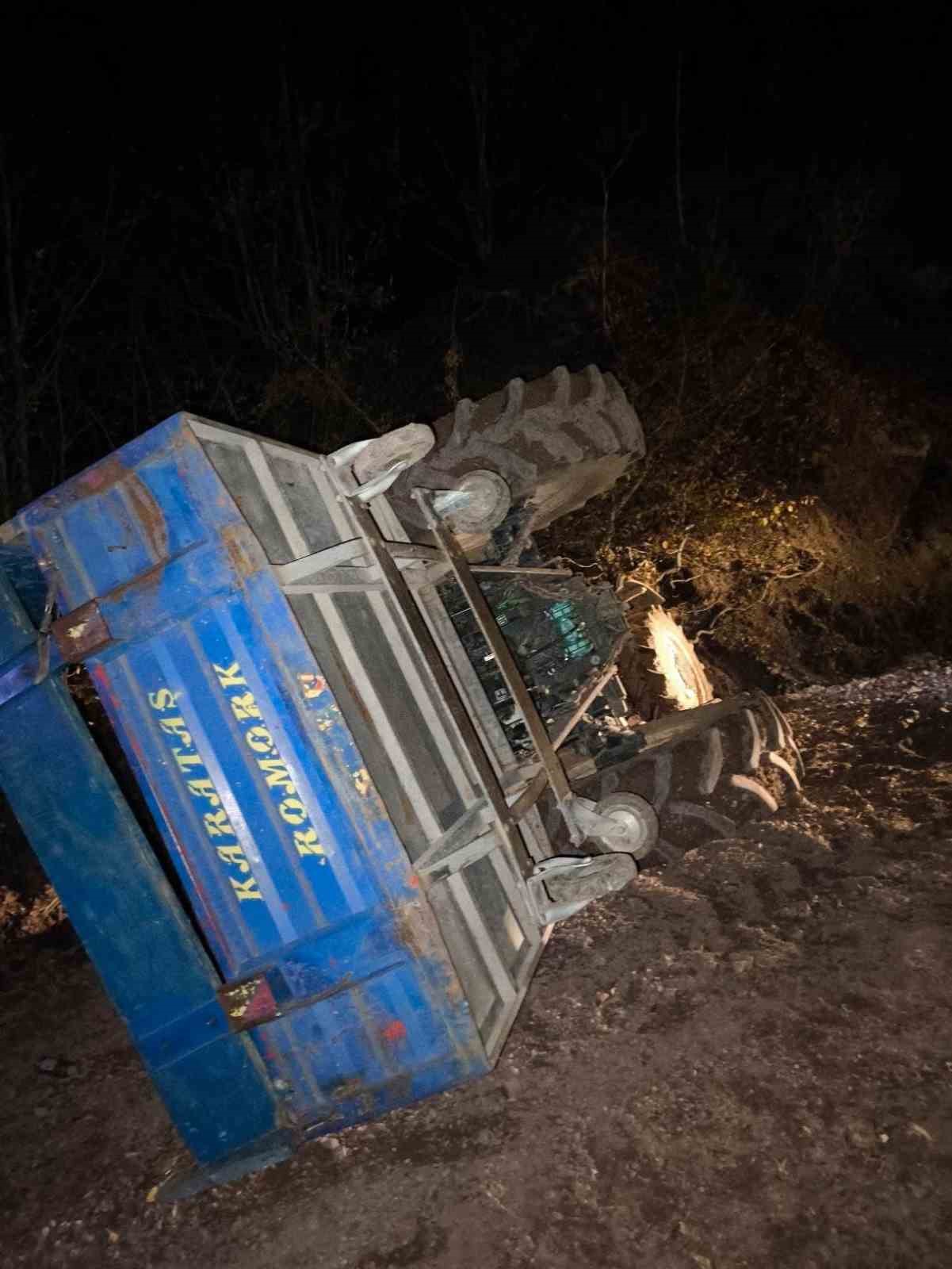 Bolu’da Traktör Devrildi 2 Yaralı (2)