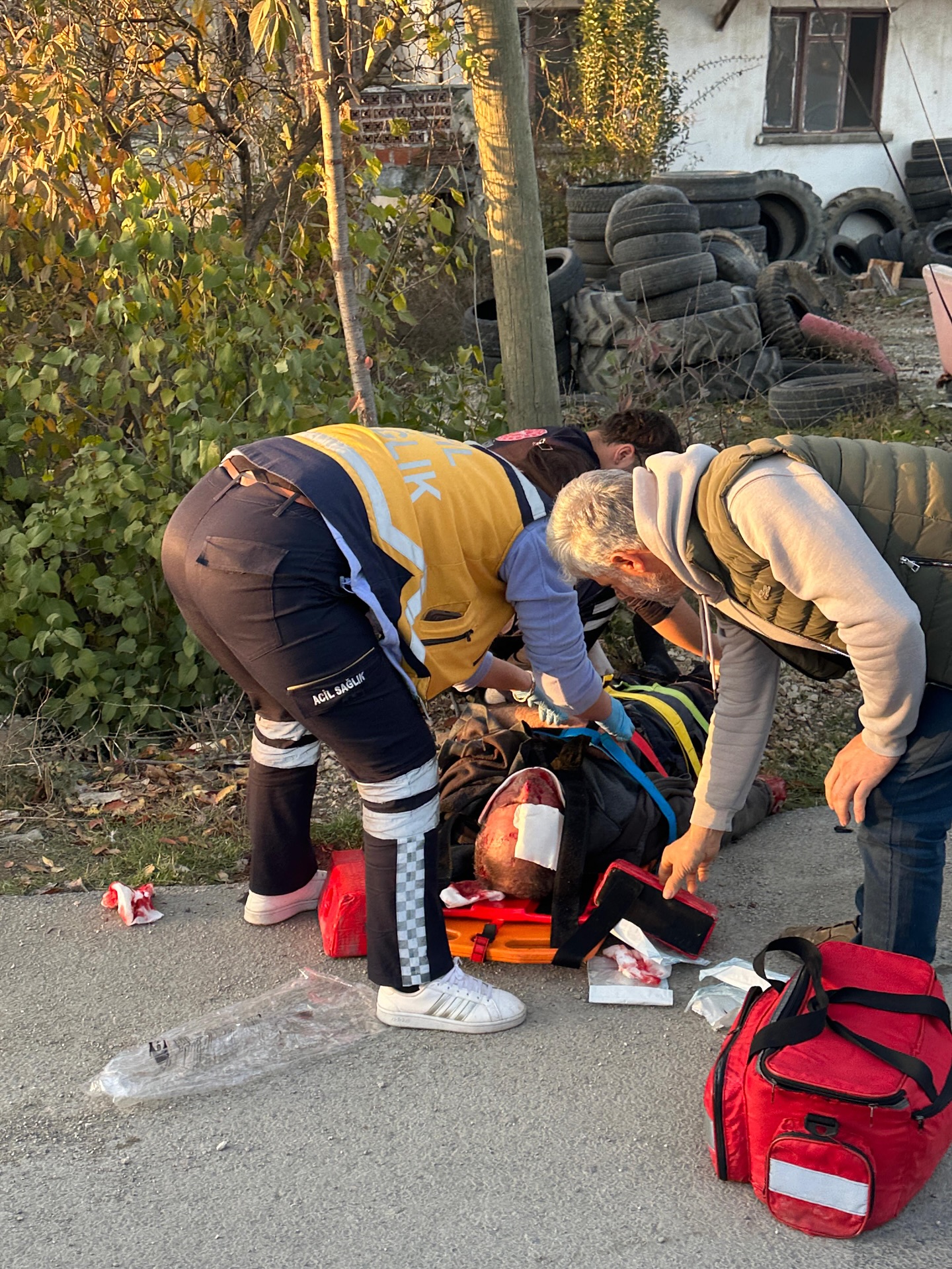 Opel Tiğra Marka Araç Kaza Yaptı (2)