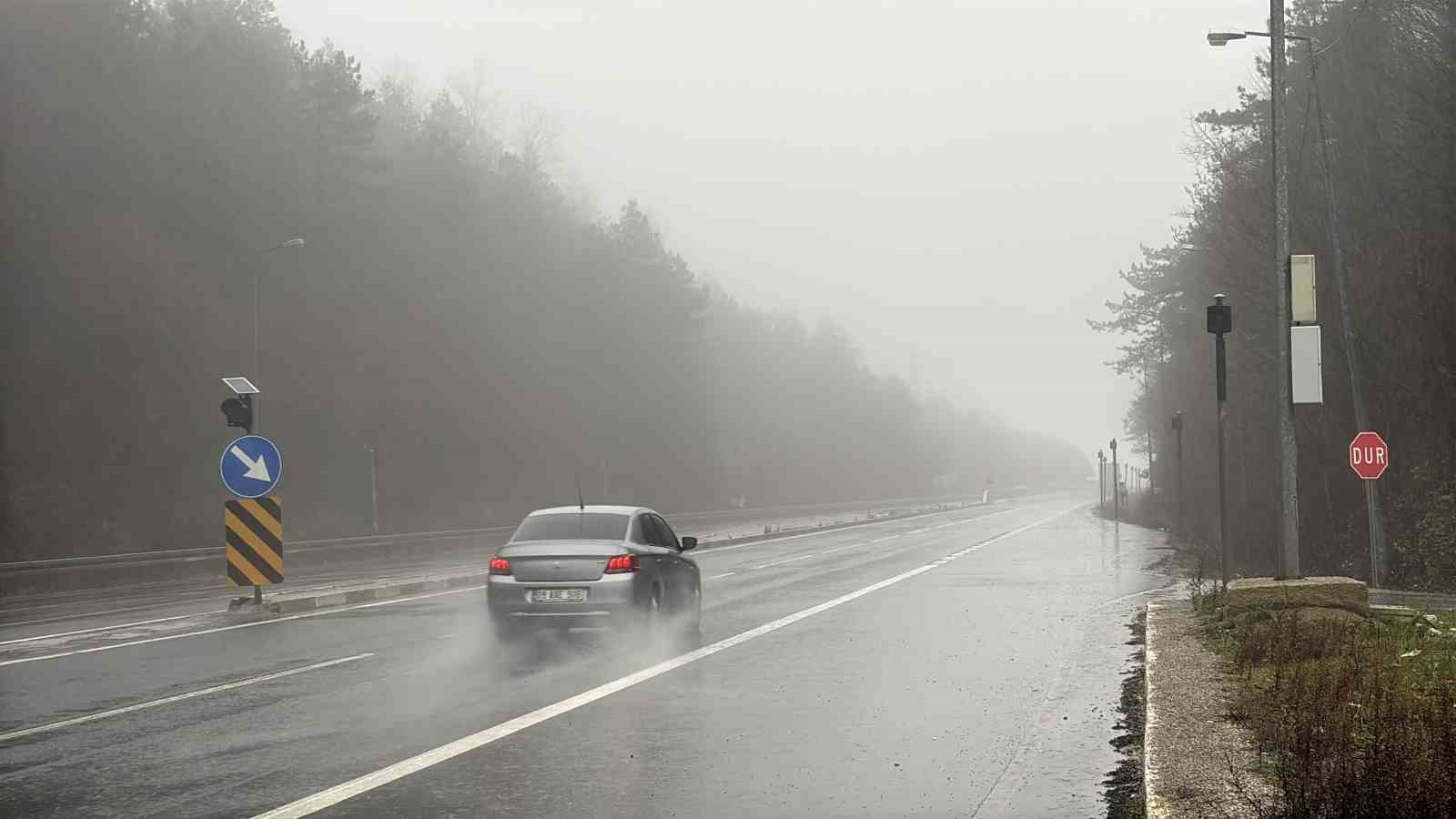 Bolu Dağı’nda Görüş Mesafesi 30 Metreye Düştü (1)