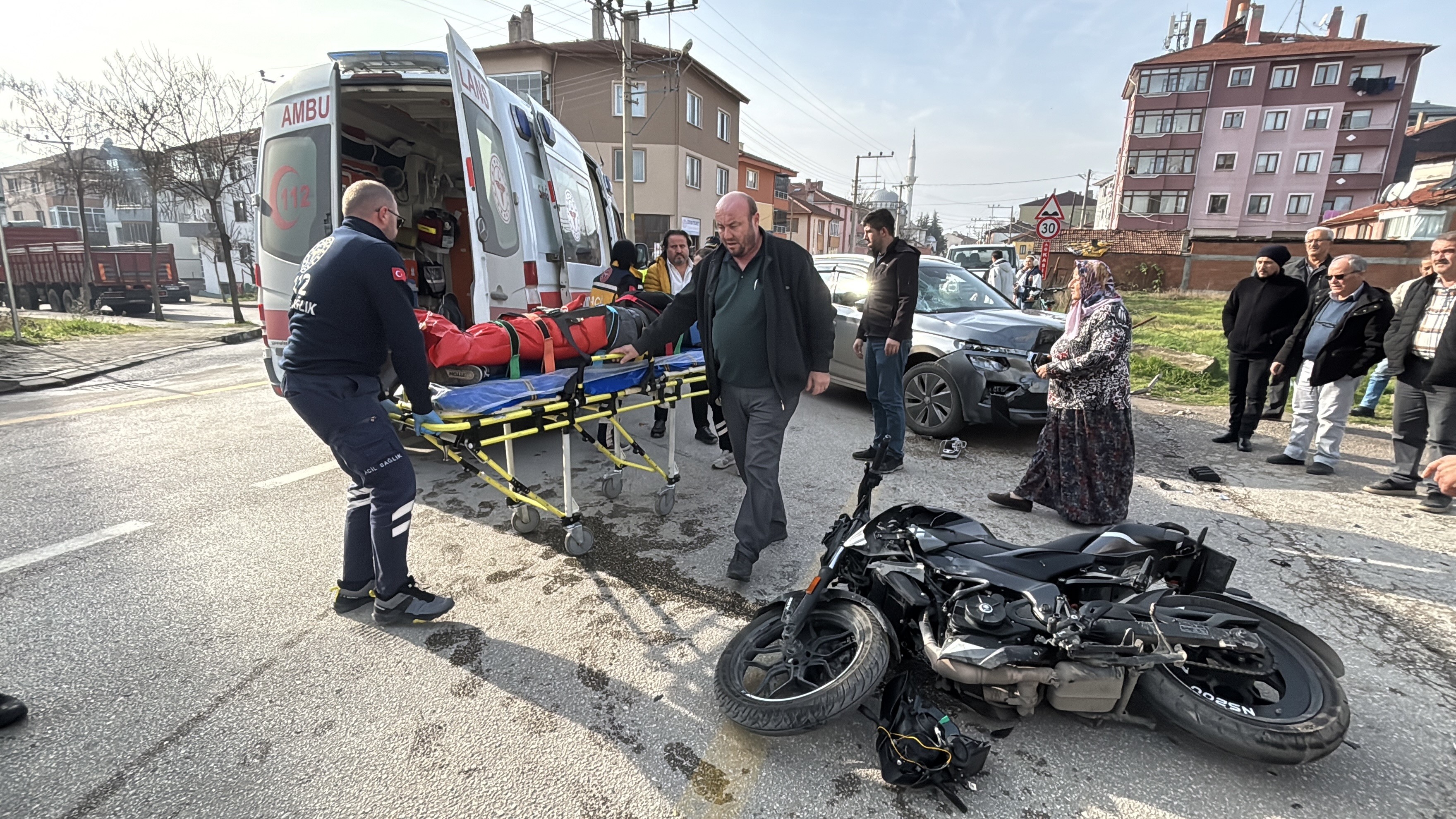 Ji̇p Motora Çarpti Bolu (1)
