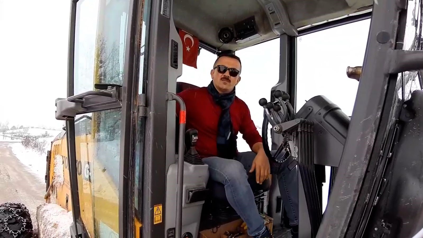 Mudurnu'da Karla Mücadele Çalışmaları Aralıksız Sürüyor (3)