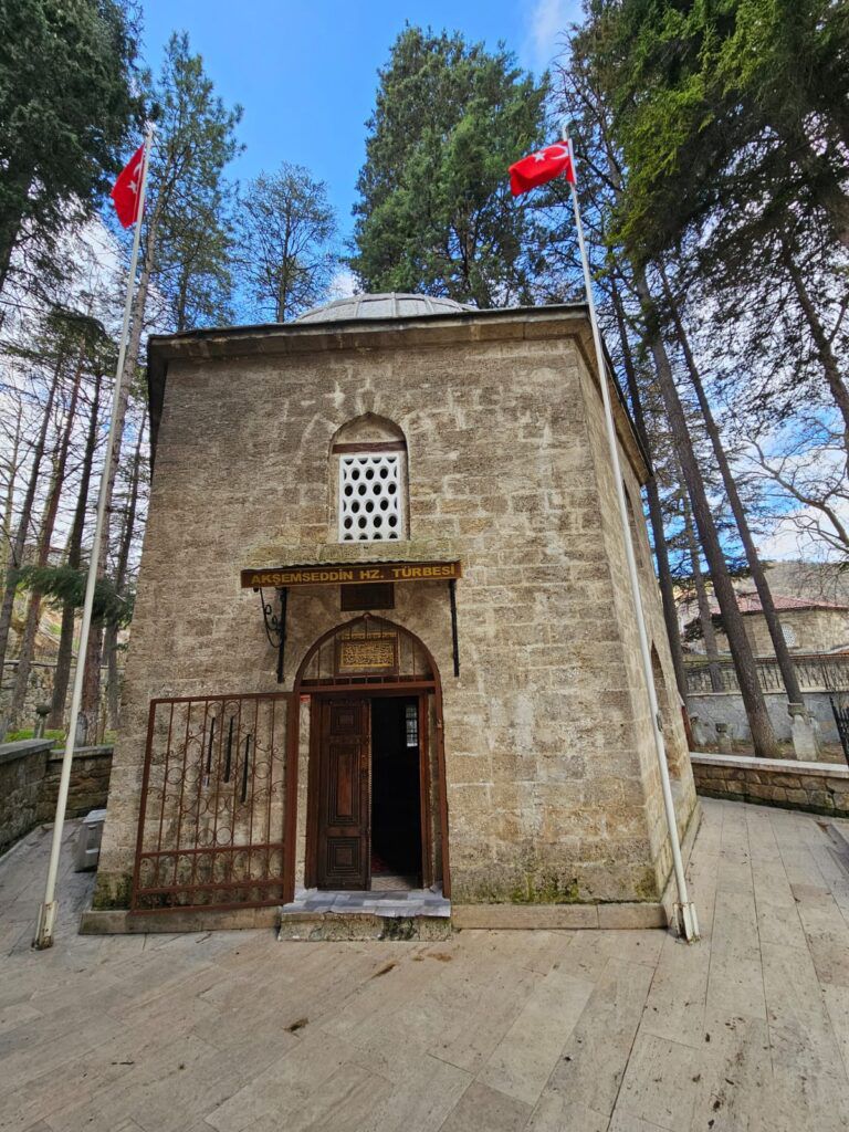 Akşemseddin Türbesi İstanbul’un Manevi Fatihinin Göynük’teki Ebedî İstirahatgâhı (1)