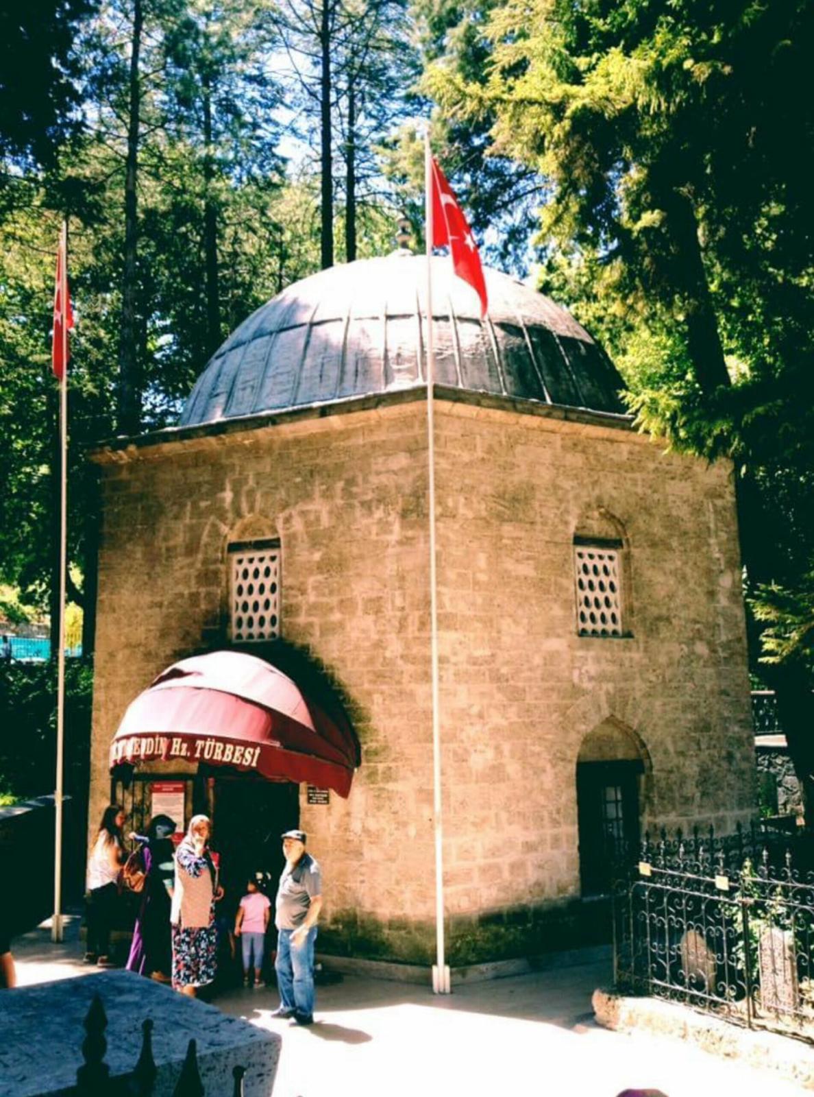 Akşemseddin Türbesi İstanbul’un Manevi Fatihinin Göynük’teki Ebedî İstirahatgâhı (3)