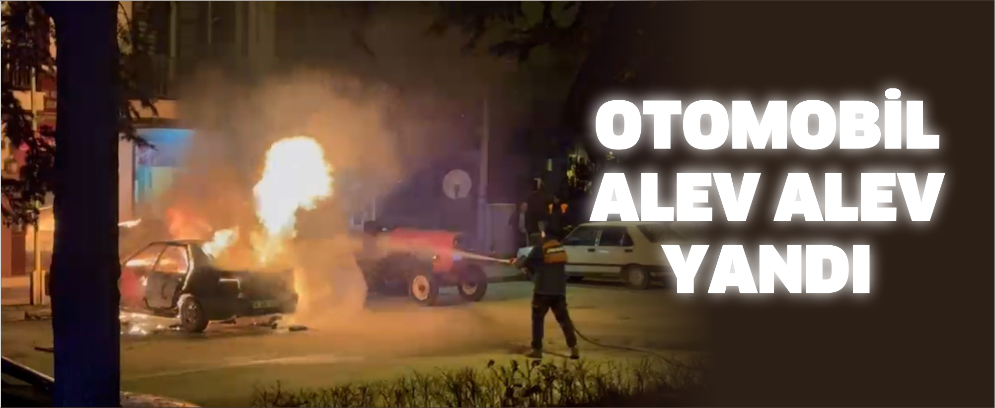 Bolu’da park halindeki otomobil alev alev yandı