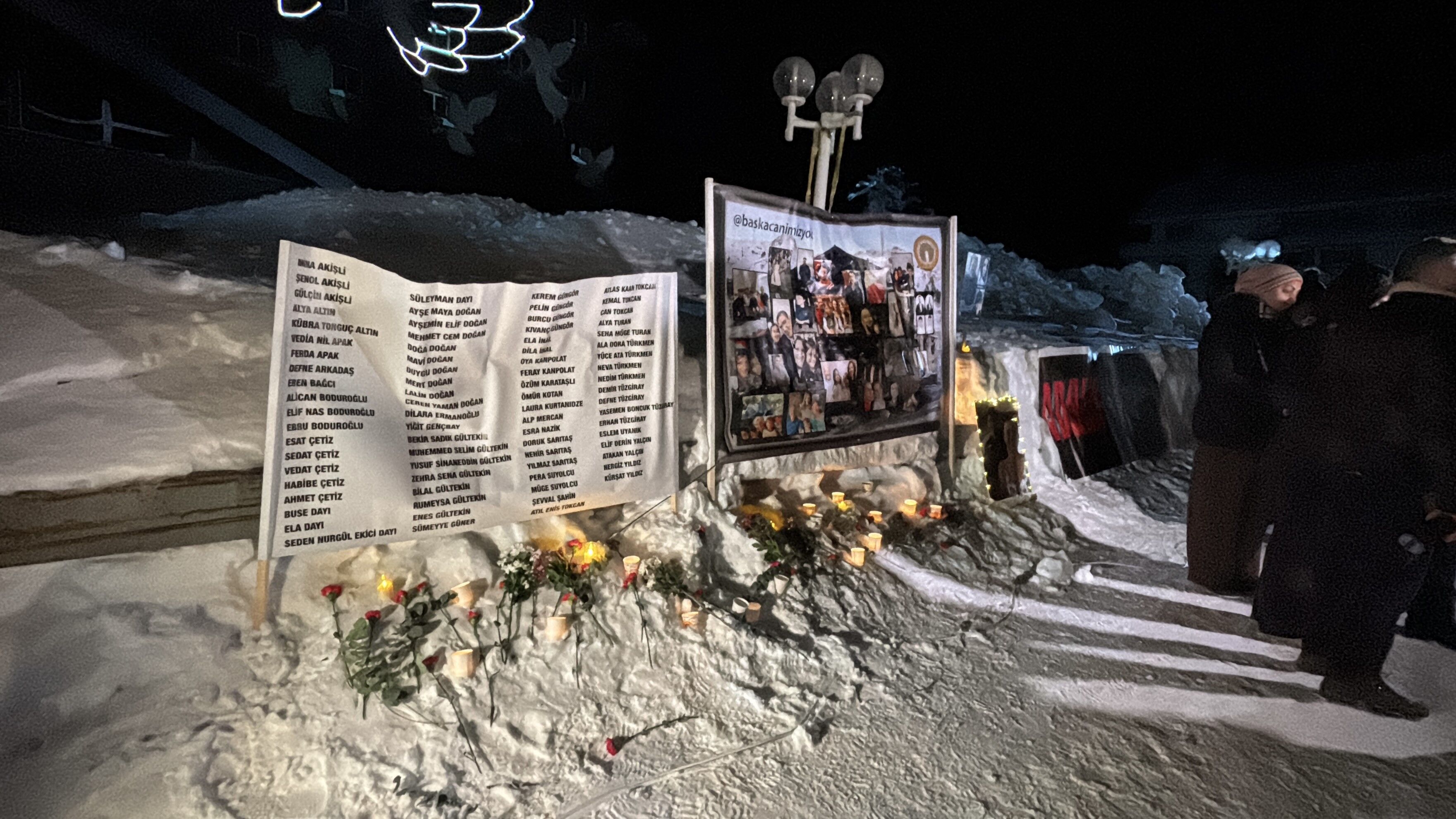 Kartalkaya Yangın Faciasının Birinci Yıldönümünde Acılı Aileler Otel Önünde Bir Araya Geldi (7)