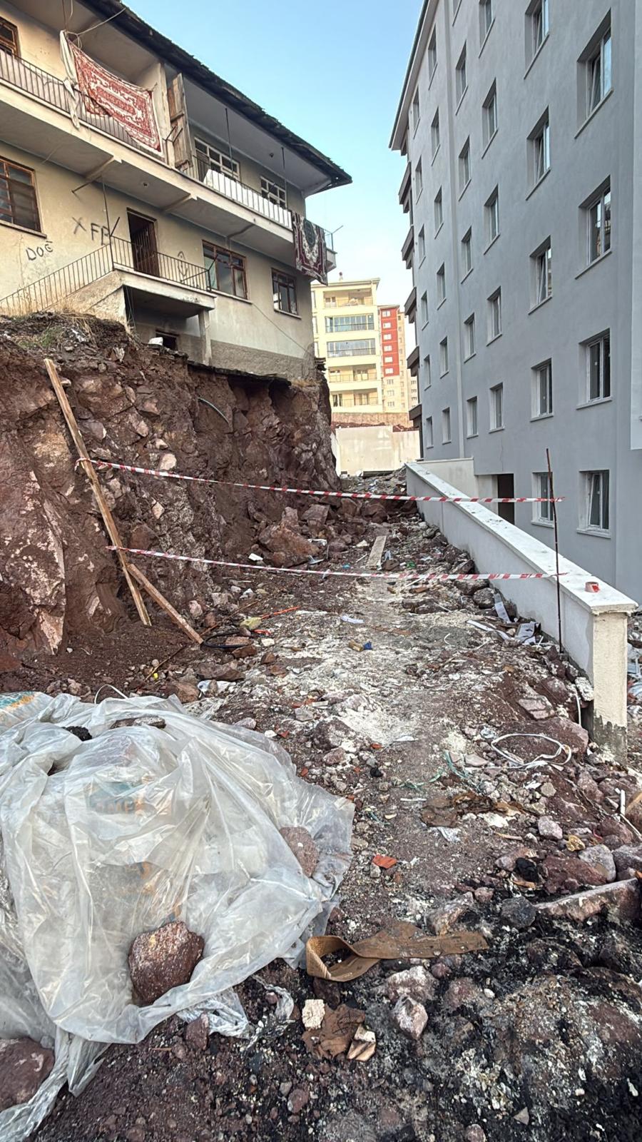 Vatandaşın Ci̇mer’den Yaptığı Acil Yardım Çağrısı Kurumları Teyakkuza Geçirdi (5)