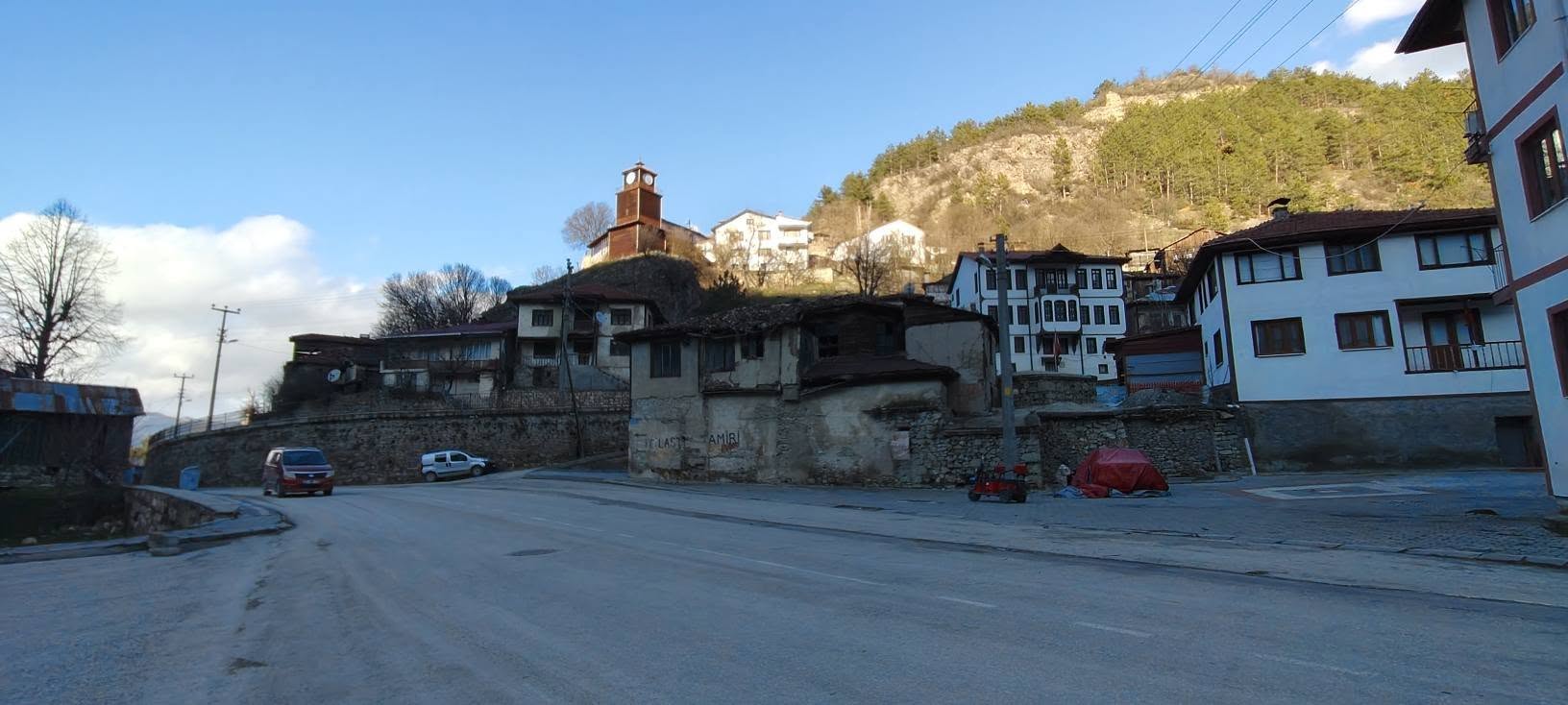 1300 Yıllık Tarihi Hamam Göz Göre Göre Yok Oluyor! (3)