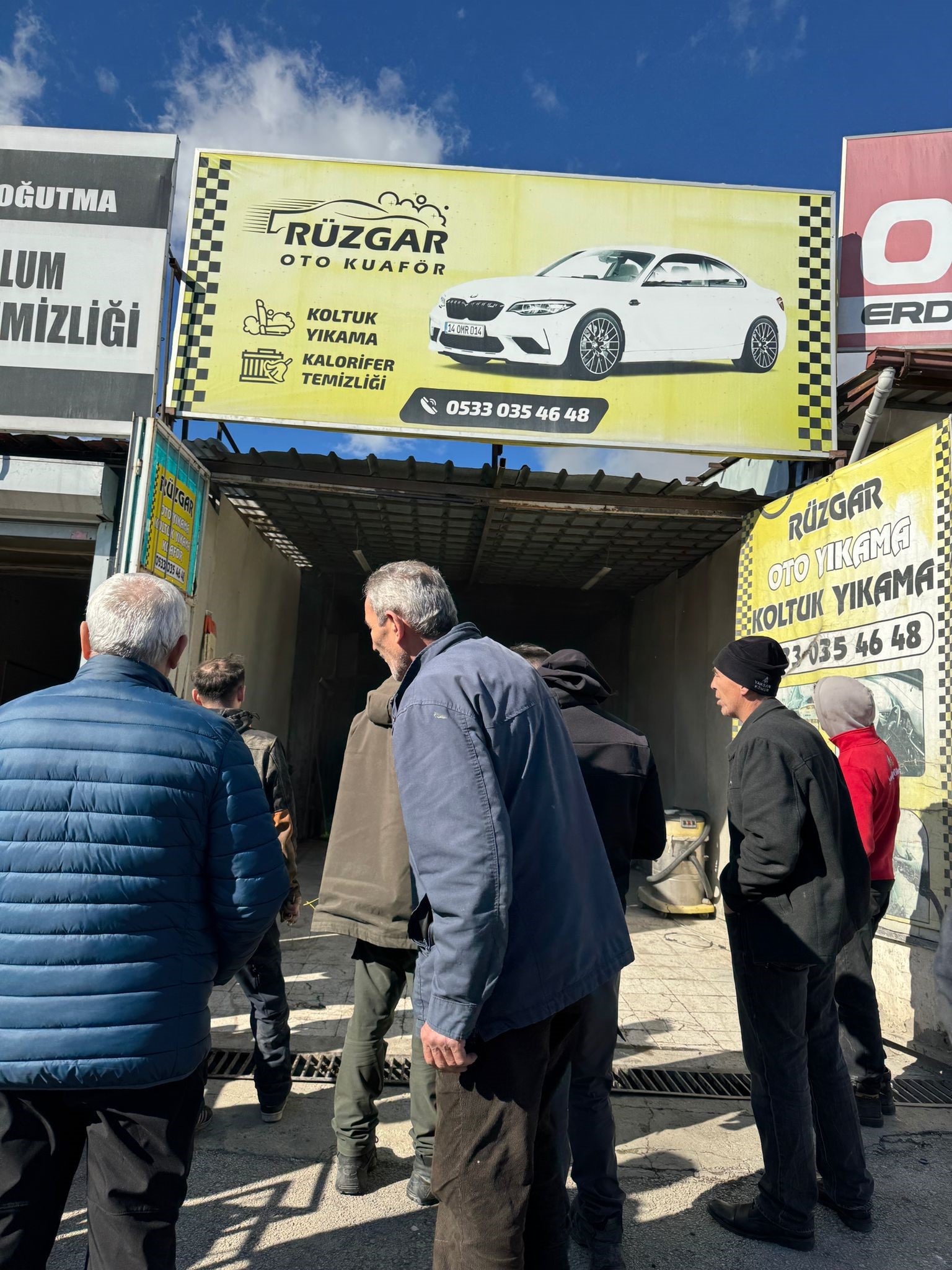 Bolu'da Oto Kuaför Dükkanında Çıkan Yangın Paniğe Neden Oldu (3)