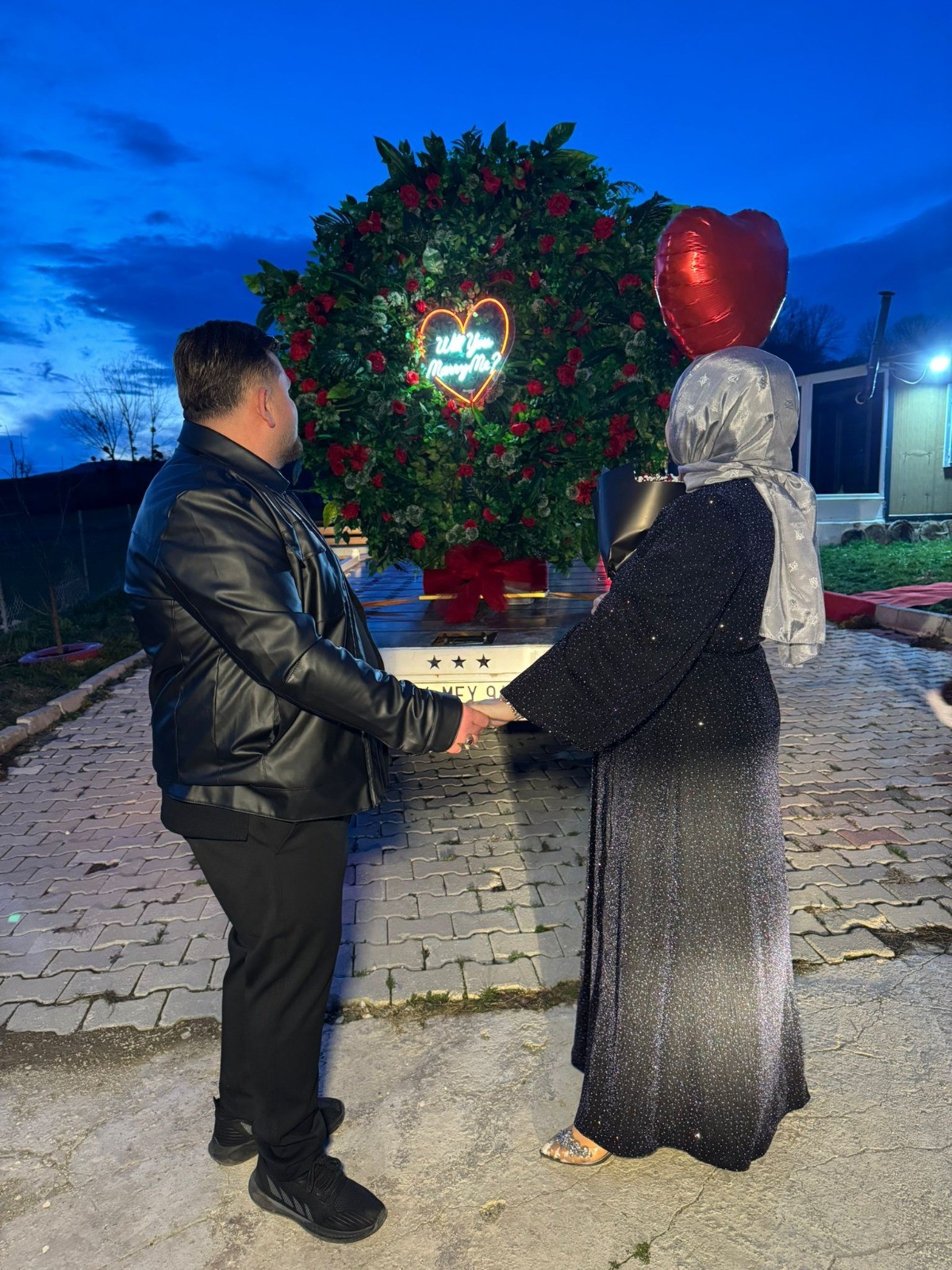 Bolu'da Oto Kurtarıcıdan Görülmemiş Evlilik Teklifi (2)