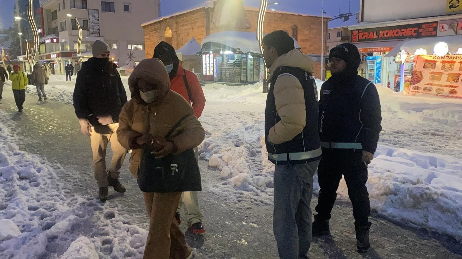 Kaçak Göçmenler Yakalandı (1)