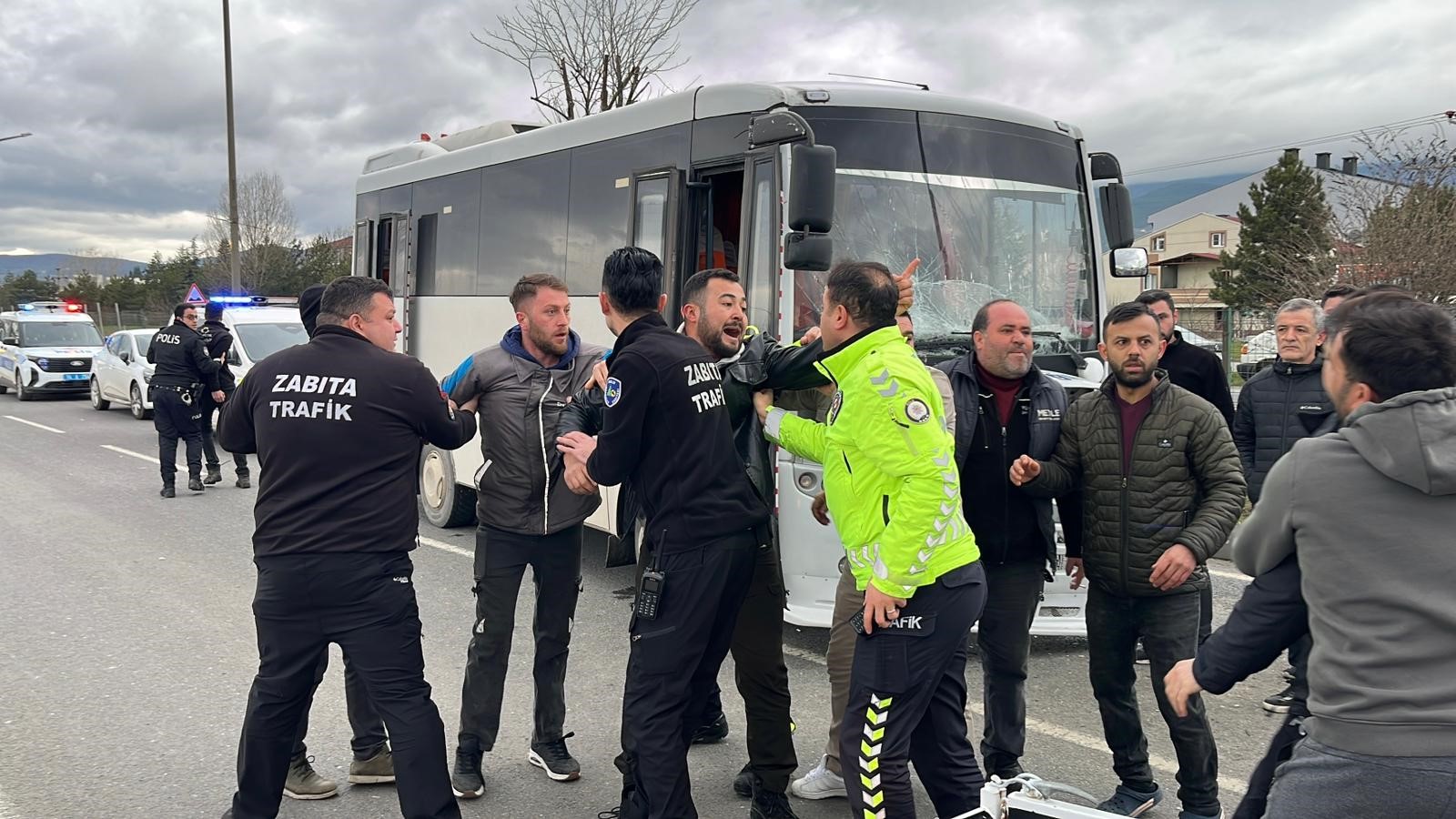 Kaza Sonrası Arbede (6)