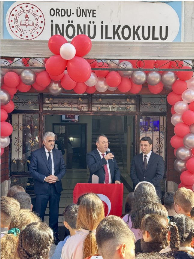 Oyak Çimento “Renkli Yakalar” Ile Geleceği Güzelleştiriyor (2)-1