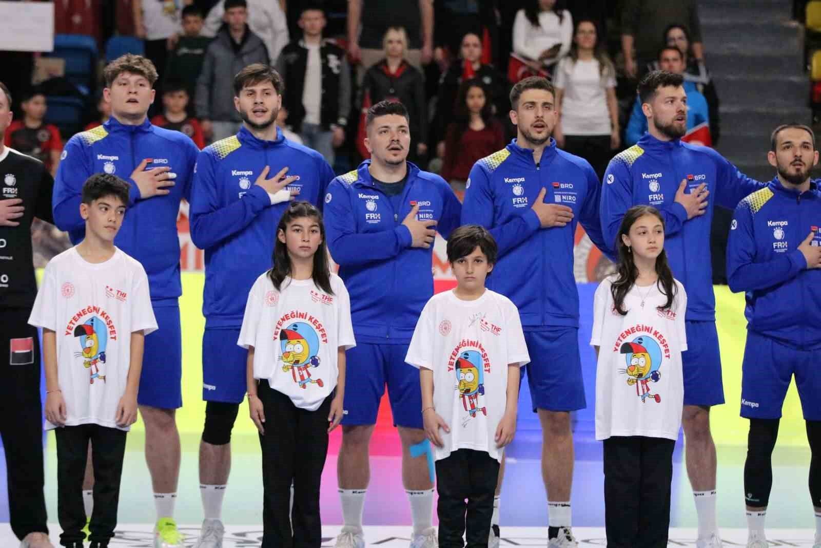 2027 Ihf Dünya Hentbol Şampiyonası Türkiye 32 Romanya 37 (2)