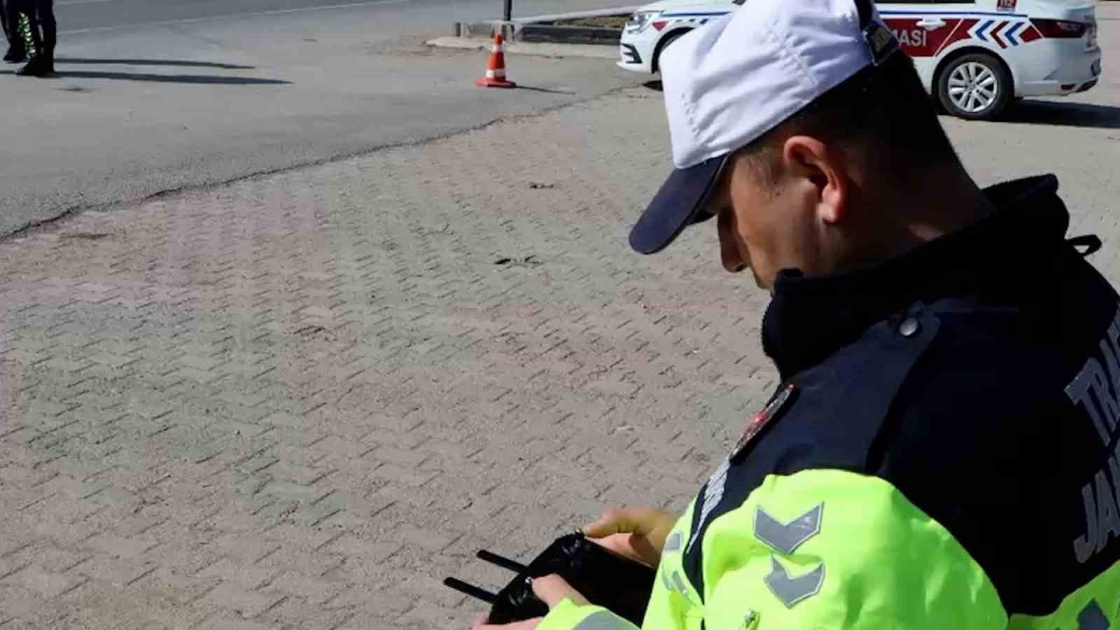 Bolu’da Yolcu Otobüslerine Sivil Jandarma Denetimi (2)