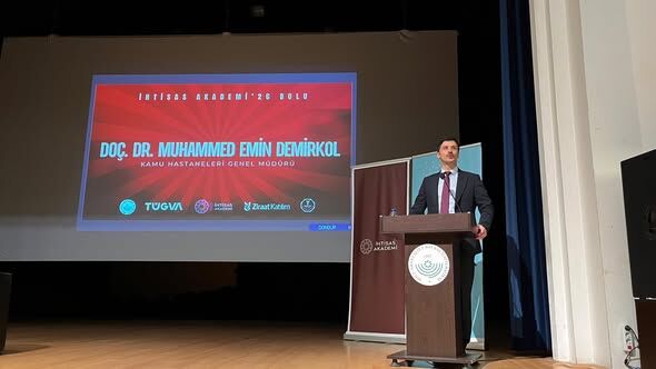 “İlimle Yükselen, İdealle Yürüyen Gençlik” Programına Yoğun İlgi
