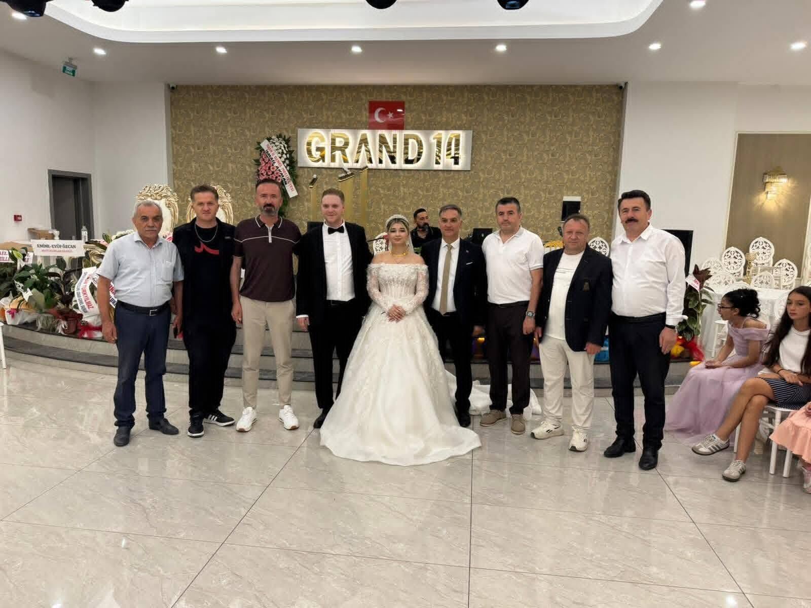 Kübra Yağın Ve Ulaş Aydoğan Görkemli Düğün Töreniyle Dünya Evine Girdi (3)