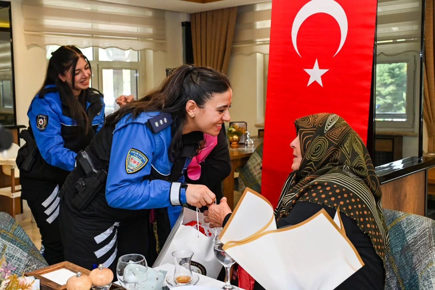 Bolu’da Yaşlılar Için Anlamlı Buluşma (1)