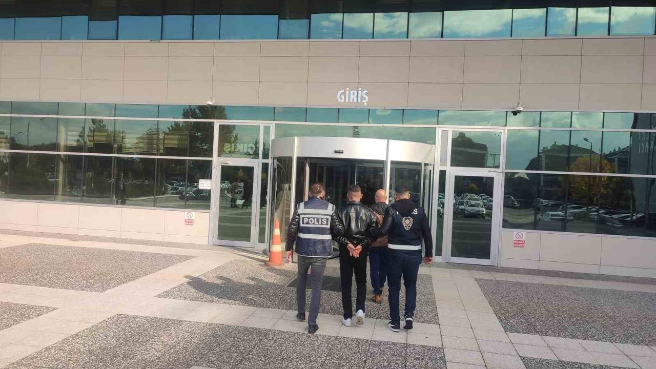 Bolu’da dedesinin evindeki eşyaları çalıp satan torun, tutuklandı